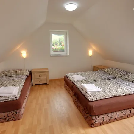 Pod Hajkem Gæstehus Horni Branna